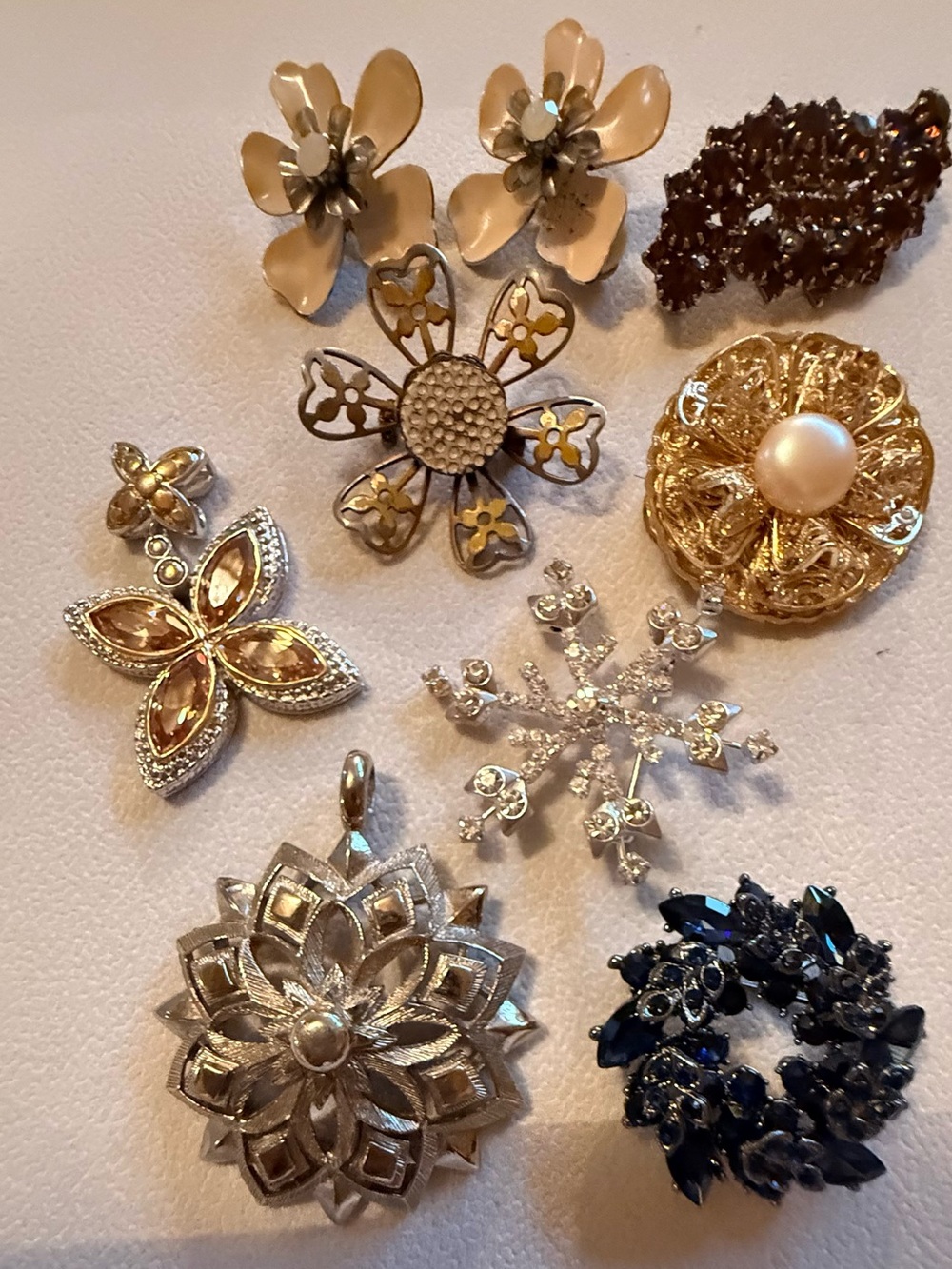 Mixed Metallic Floral and Snowflake Pendant & Brooch Bundle - Silver, Gold, Navy